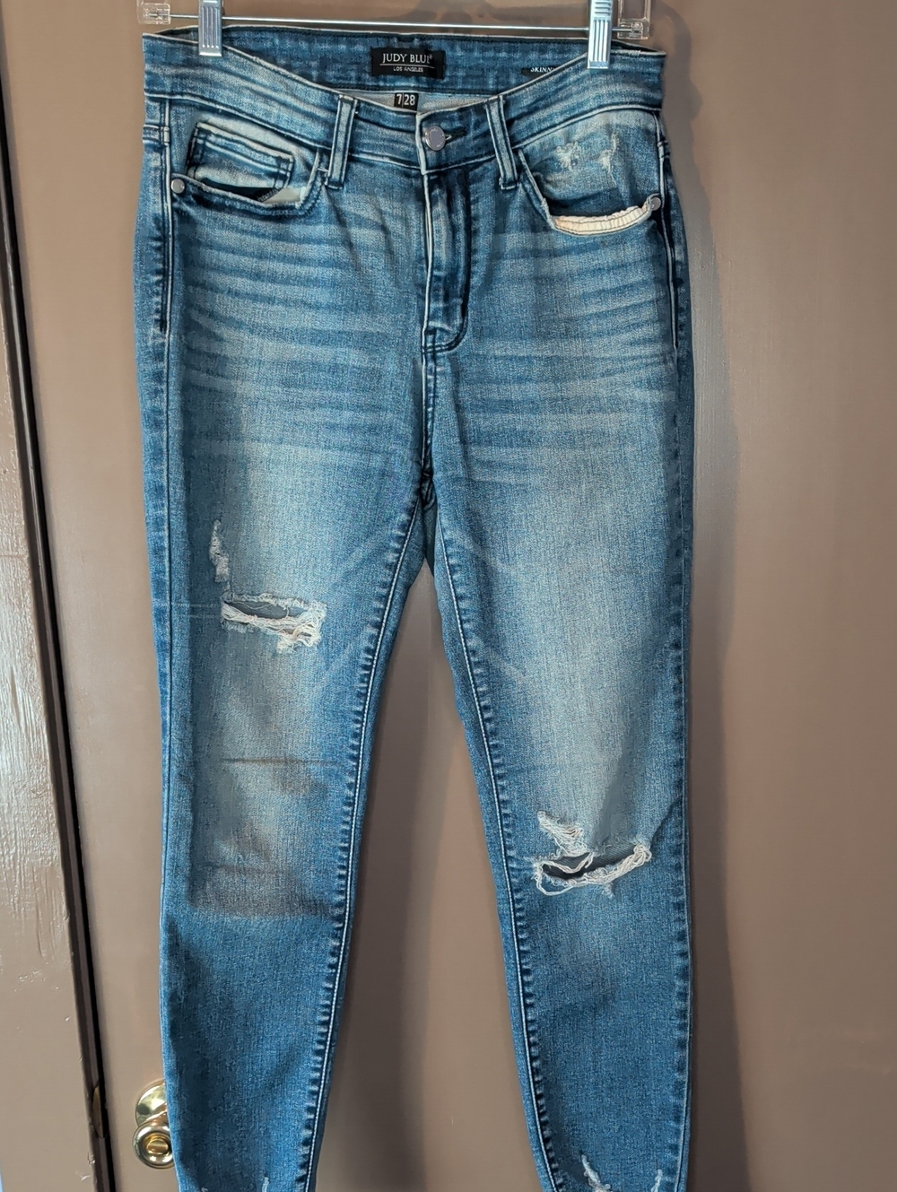 Judy Blue Med Wash Ripped Skinny Jeans Sz 7